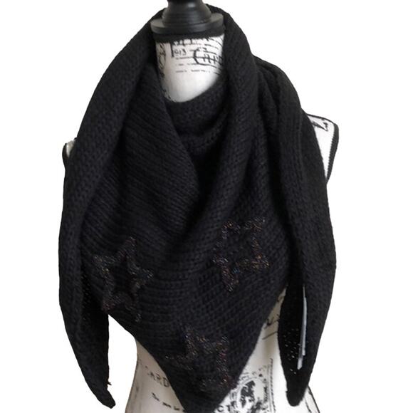 Marcus Adler Black Knit Chunky Triangle Star Scarf NWT - Picture 2 of 3